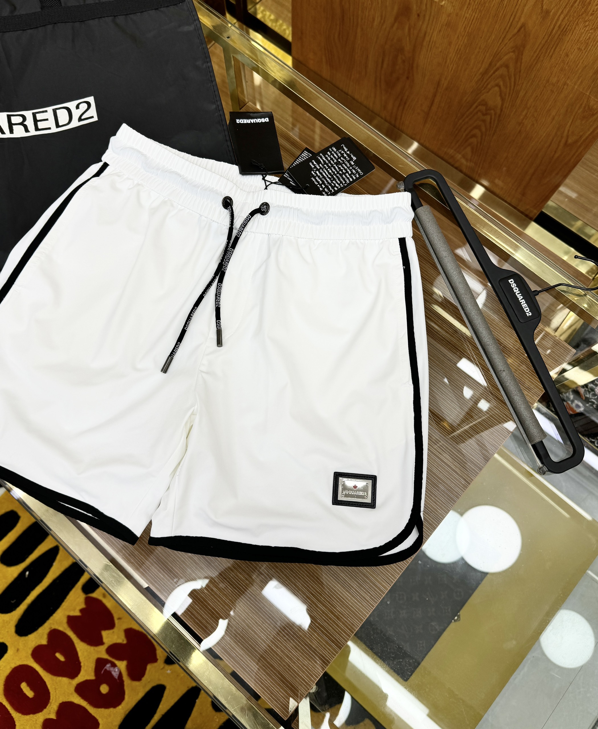 Quần short gió Dsquared2 DSQ2 logo D2 túi sau Like Auth 1-1 on web CD